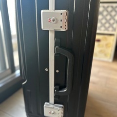 スーツケースの画像