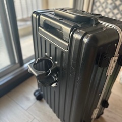 スーツケースの画像