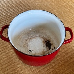 ホーロー鍋（収納用）の画像