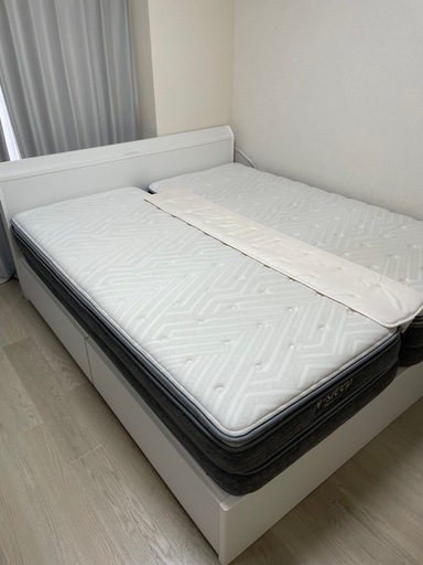 ニトリ　クイーンサイズベッドフレーム&N sleepマットレス