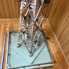 送電線鉄塔アルミ真鍮など使用高さ120cmの画像