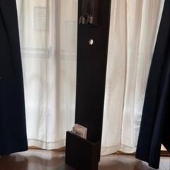 掃除機スタンドの画像