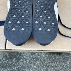 PUMA レディース用　23.0cm
の画像