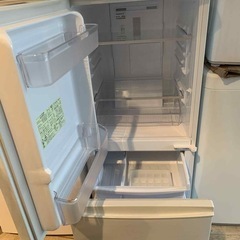 冷蔵庫(sharp 2018年製)の画像
