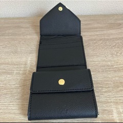 VIS ハートカット財布　ブラック　折りたたみ財布の画像