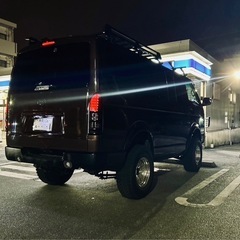 ハイエース200系　リフトアップ車の画像
