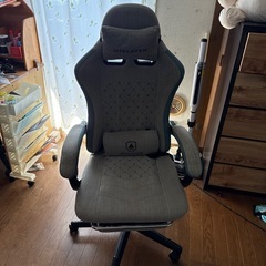 ゲーミングチェアの画像