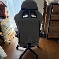 ゲーミングチェアの画像