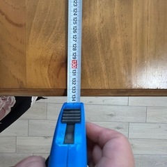 ダイニングテーブルの画像