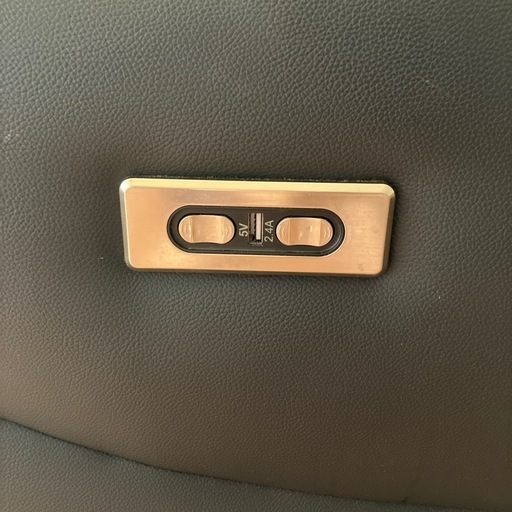 【値下げしました・期間限定出品】電動リクライニングソファ
