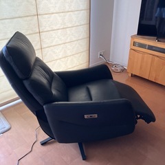 【値下げ交渉可・期間限定出品】電動リクライニングソファの画像