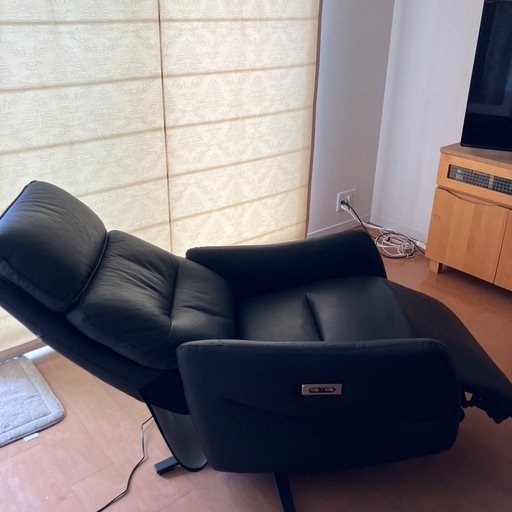 【値下げしました・期間限定出品】電動リクライニングソファ