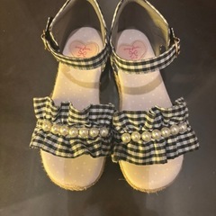 21.0cmスニーカーとサンダルの画像