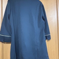 サロンユニフォーム　上着2セットの画像