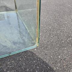 ガラス水槽の画像