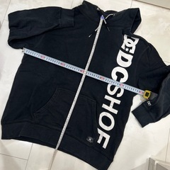BILLABONG, DC ブラックパーカー２枚の画像