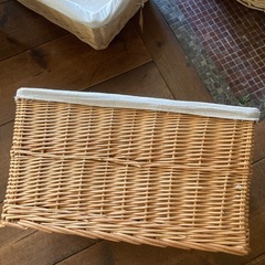 布カバー付きバスケットの画像