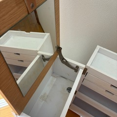収納ドレッサーの画像