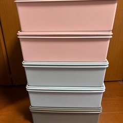 タッパーウェア　収納ケースの画像