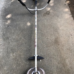 刈払機 草刈機 eの画像