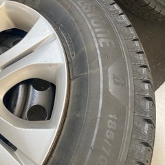 【9/7まで！早い者勝ち】冬タイヤ（185/70R14 ）の画像