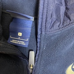 ナイキ　ジャンパー　フリースの画像