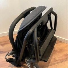 Cybex イージーS 折りたたみ式ベビーカーの画像