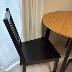 IKEA ダイニングテーブルの画像