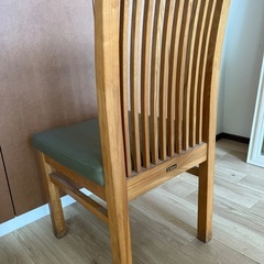ダイニングチェアの画像