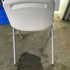 多目的チェア　スタッキングチェア　椅子　100脚セットの画像