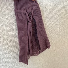 紫　ニットの画像