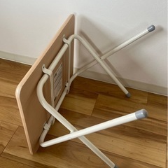 9/8まで20%OFF 
折りたたみ式ミニテーブル（ロータイプ／ナチュラル）の画像