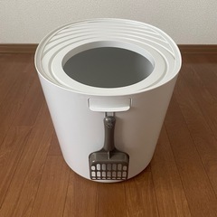【美品です】猫用トイレ アイリスオーヤマ 上から猫トイレ プチ アイボリー
の画像