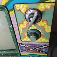 カラフルなブラウン管テレビ　リペイント　ジャンクの画像