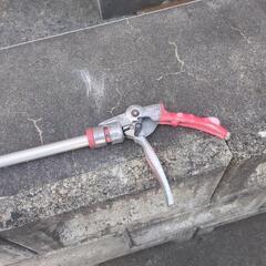 高枝切りバサミ　値下げ相談致します。の画像