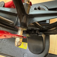 ストライダーとロッキングベースの画像