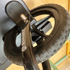 ストライダーとロッキングベースの画像