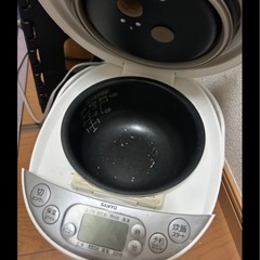 炊飯器の画像
