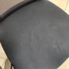 リユースのサカイ太田店★ジモティ割あり★  オフィスチェア 黒 H×D×W クリーニング済み OJ10878の画像