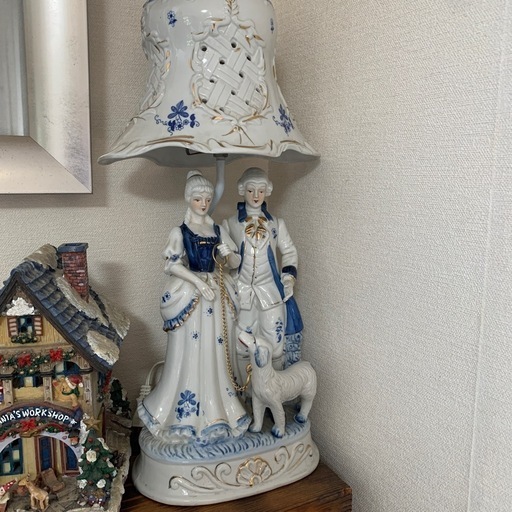 ビクトリアンスタイル陶器製ランプ