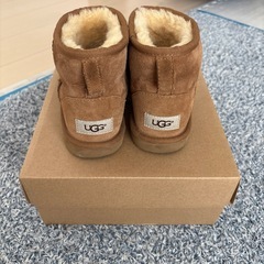 UGG classic mini アグ　クラシック　ミニ　23cmの画像