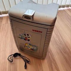 エイチアンドエスエンタープライズ社製ディズニー絵柄付き電子冷蔵庫（20L）の画像