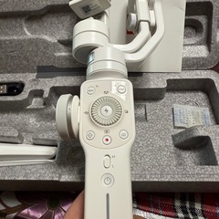 ホワイトジンバルスタビライザーの画像