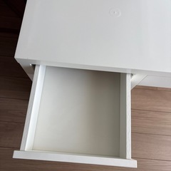 IKEA 学習机 定価17990円の画像