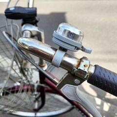26インチ 自転車 シティサイクル 赤系 カゴ付き 変速付き 荷台付き ライト付き 札幌市 平岸店の画像