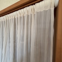突っ張り棒・カーテンの画像