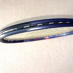 《新色ミッドナイトネイビー》ヨネックスパーセプト100Lの画像
