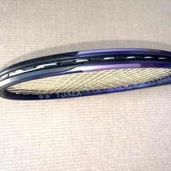 《新色ミッドナイトネイビー》ヨネックスパーセプト100Lの画像