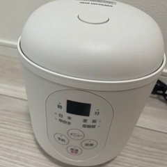 アイリスオーヤマ 炊飯器 小型 0.5合~1.5合 一人暮らし ひとり暮らし用 1人 無洗米 白米 早炊き 麦飯 RC-MF15-W ホワイトの画像