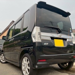 フル装備お買い得車☆25年式☆月々9千円〜分割可❗️車検2年付き！【名義変更代込み】広い車内！大人気‼️ダイハツ タントカスタム☆人気のブラック☆ステアリングスイッチ付き☆Bluetooth対応ナビ付き☆走行中DVD見れます☆ETC付き☆便利なバックカメラ付き☆純正アルミ☆事故修復歴無し☆電動スライドドア☆ドライブレコーダー☆そのまま乗って帰れます！の画像